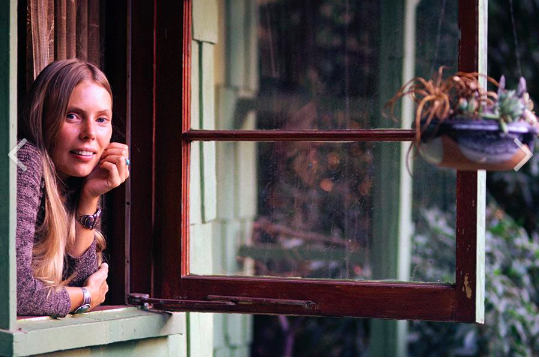 Joni Mitchell in Laurel Canyon in 1970